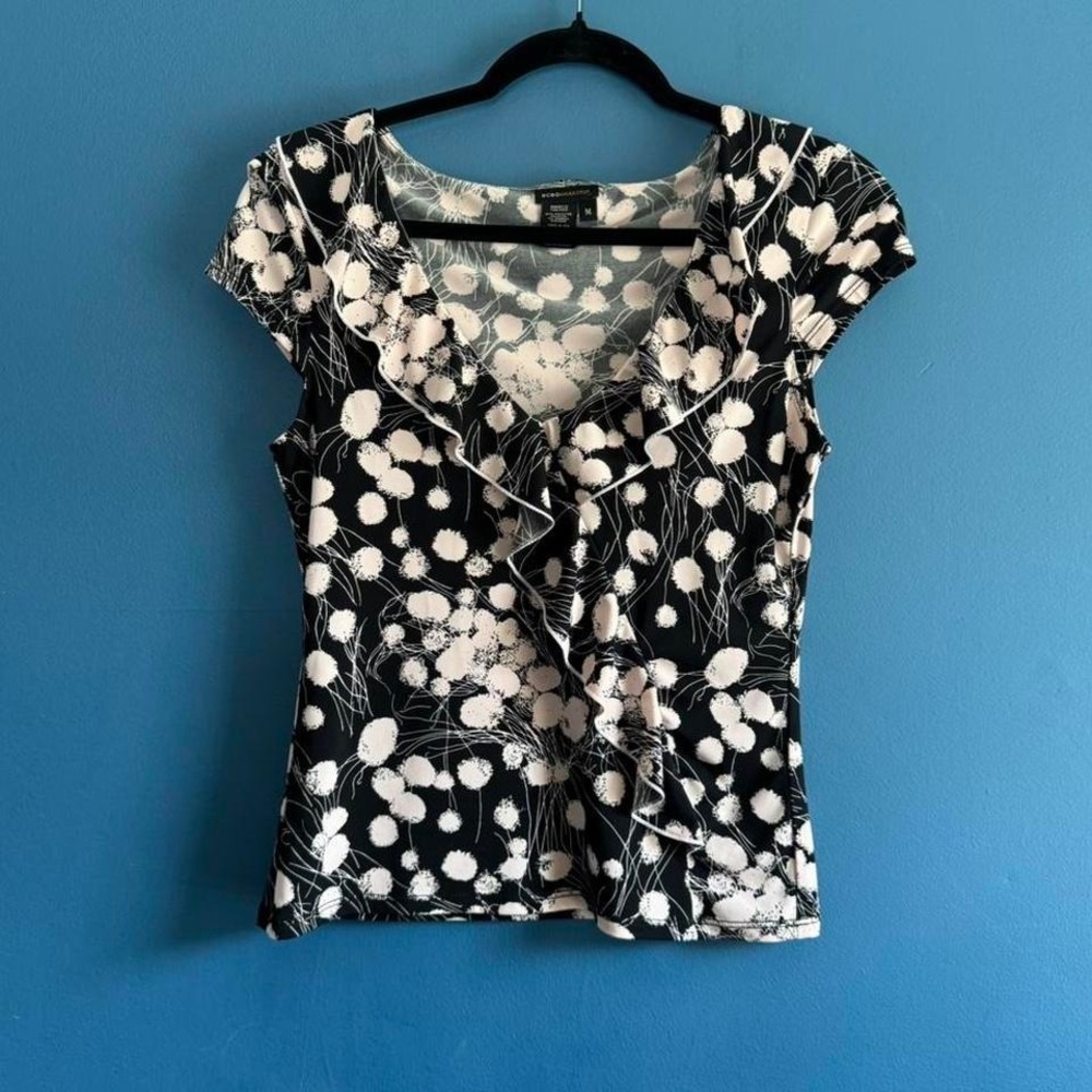BCBG Max Azria Y2K V Neck Women's Size Medium Black Pink Ruffle Floral Preppy